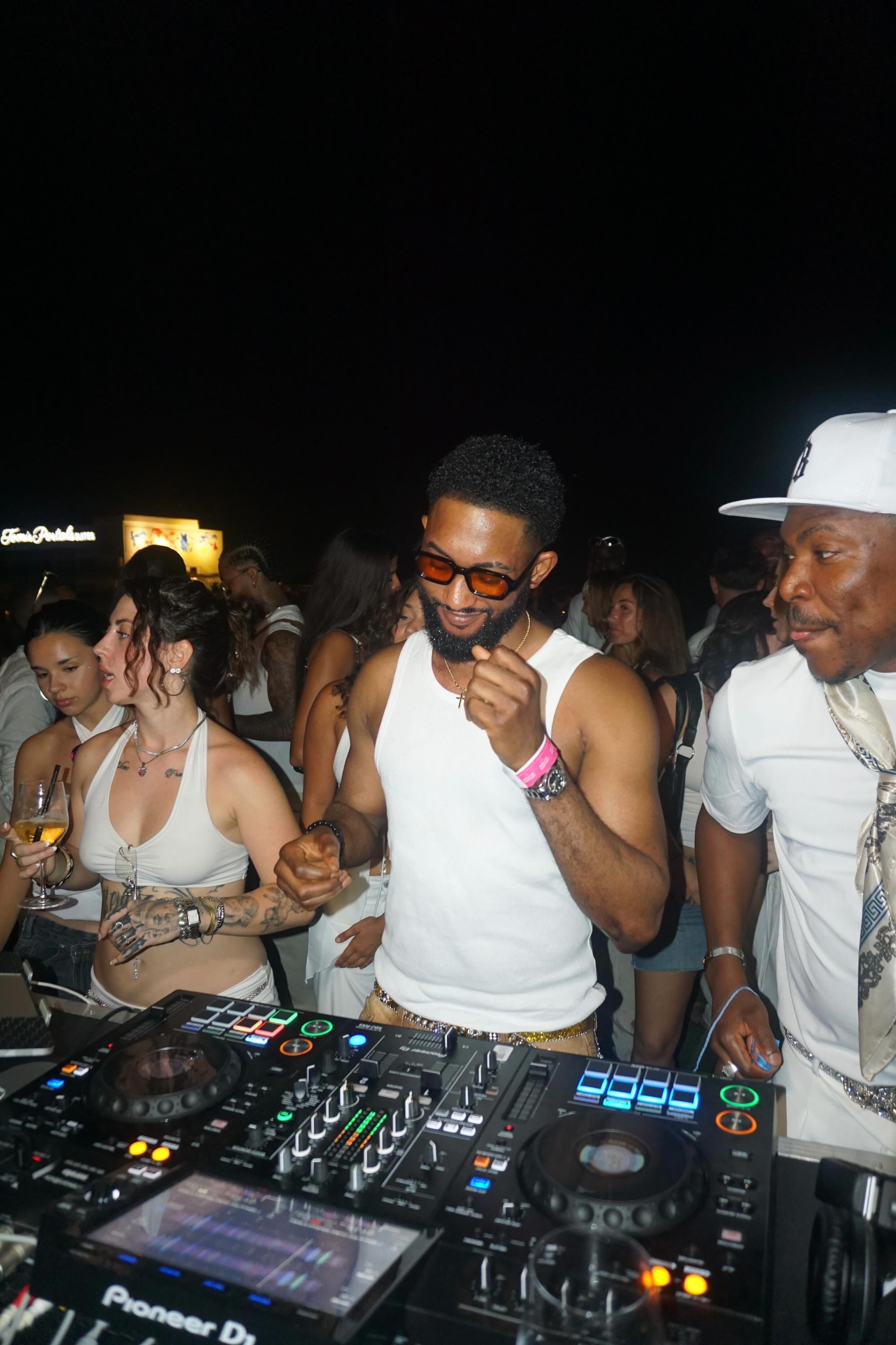 Live Set Action — DJ Booth performance